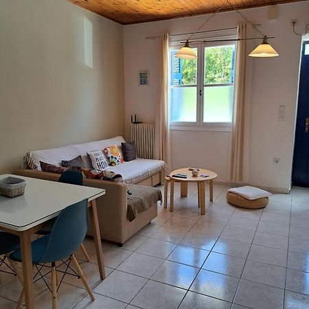 Family Stone Apartment Kyparissia Exterior foto