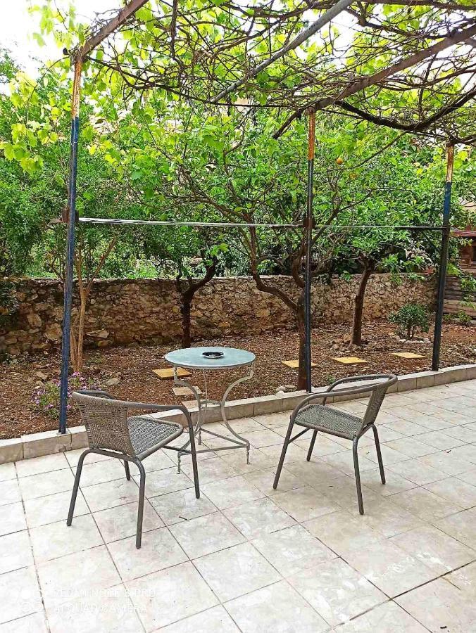 Family Stone Apartment Kyparissia Exterior foto
