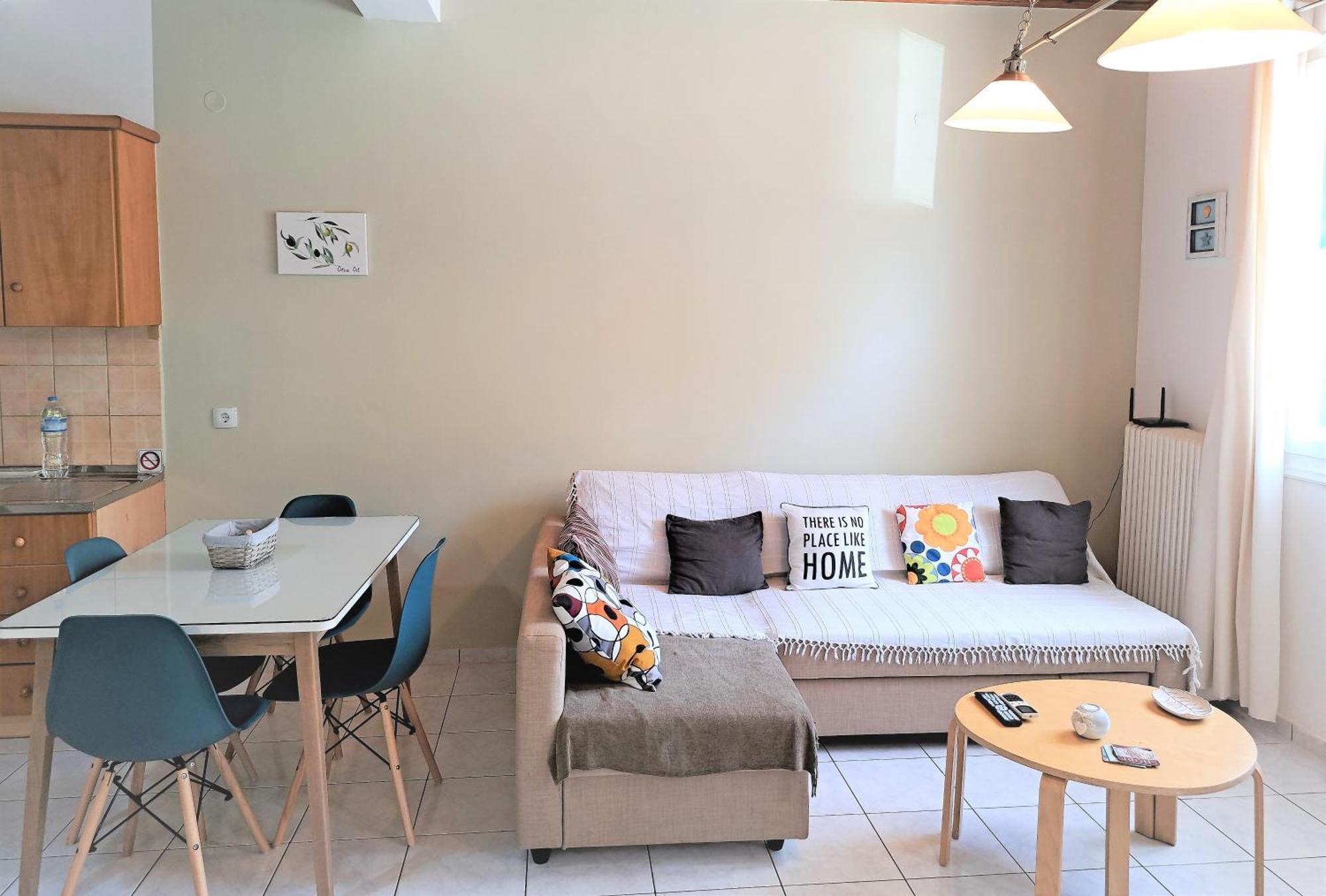 Family Stone Apartment Kyparissia Exterior foto